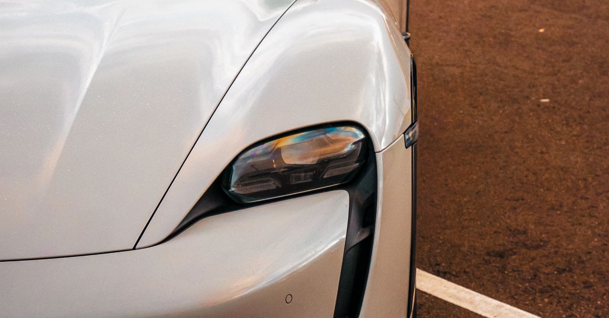 Maximising Privacy with Professional Window Tinting Solutions in Sydney