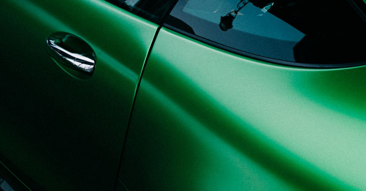 Understanding the Cost of Ceramic Window Tinting in Sydney